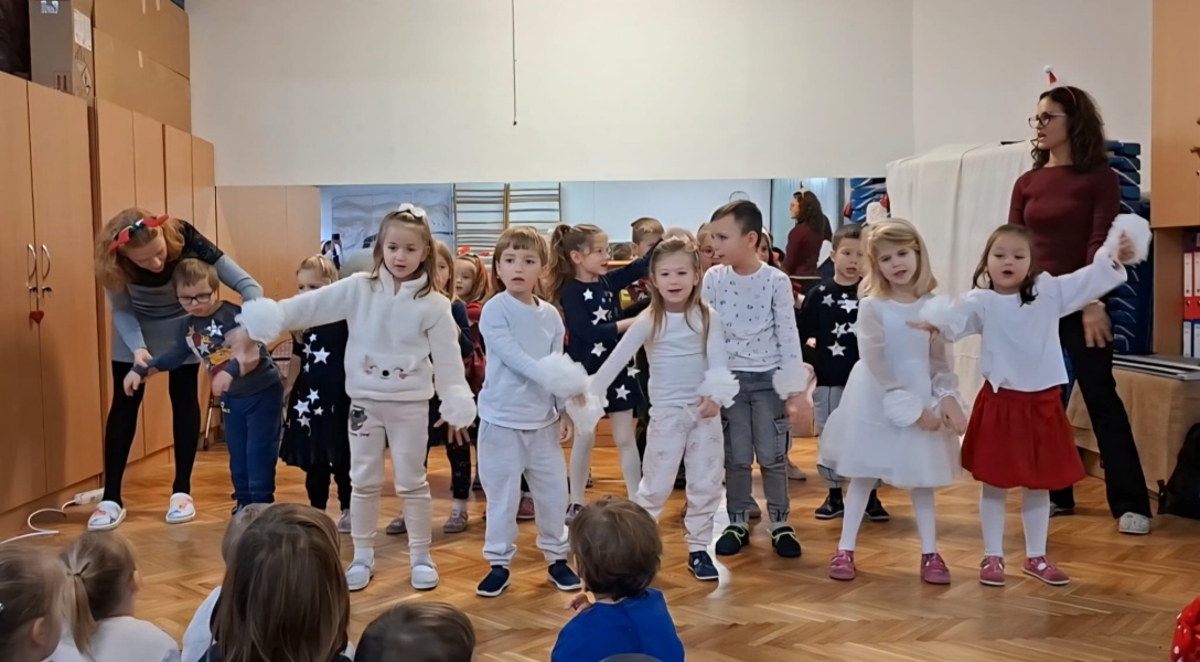 BOŽIĆNA PRIREDBA U TOMAŠEVIĆEVOJ - slika broj: 11