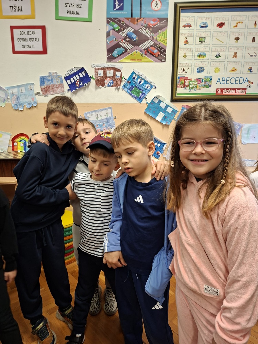 Posjet predškolskih skupina Osnovnoj školi Eugen Kvaternik - slika broj: 3